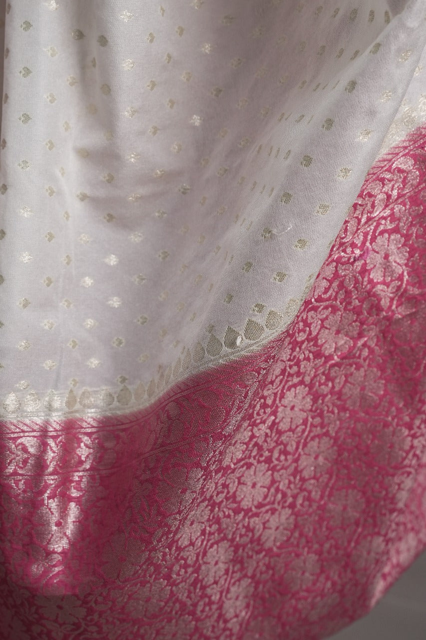 Semi Banarasi Saree TSA2912