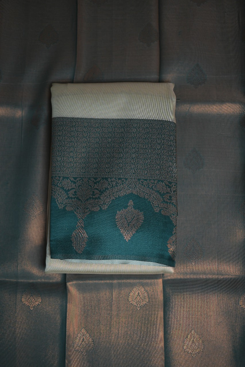 Semi- Silk Un Stitched Dhawani TDA3089