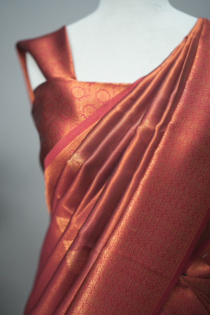 Semi- Silk Un Stitched Dhawani TDA3089
