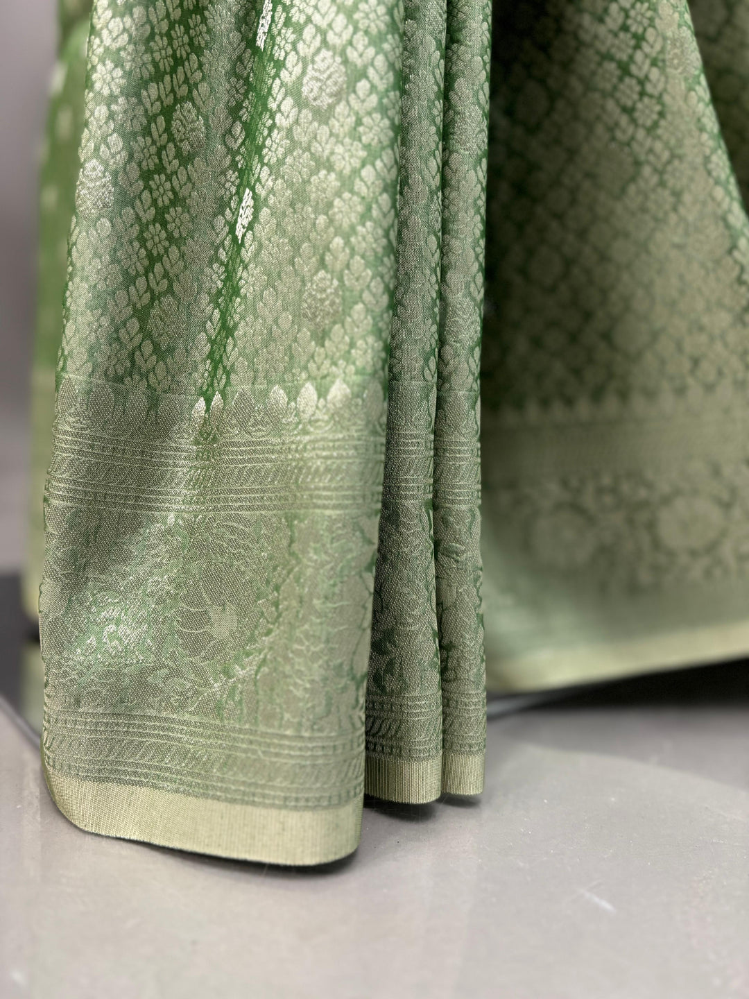 Semi Banarasi Saree TSA1586