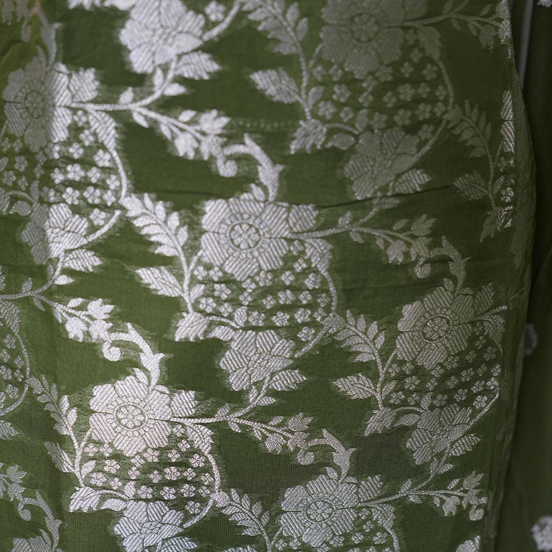 Semi-Banarasi TSS3814