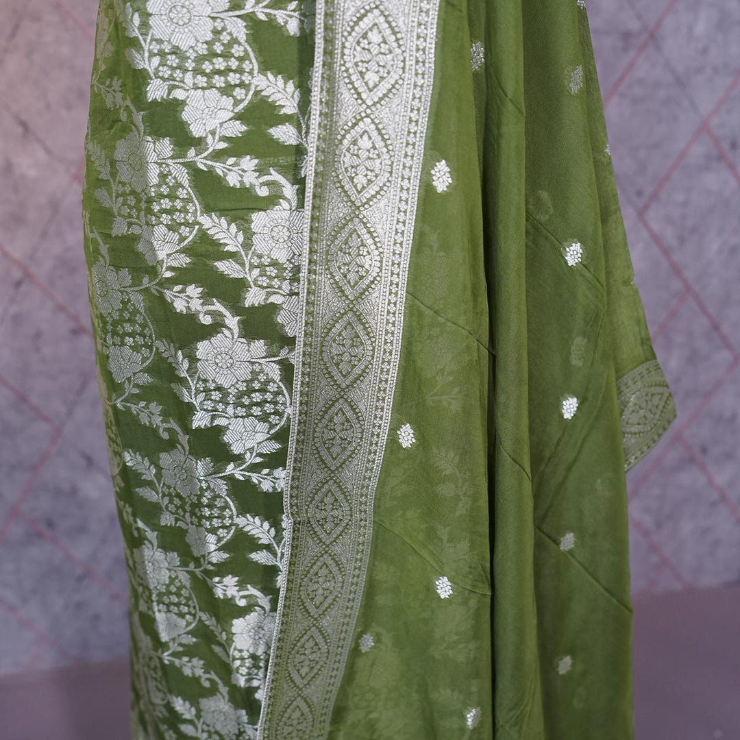 Semi-Banarasi TSS3814