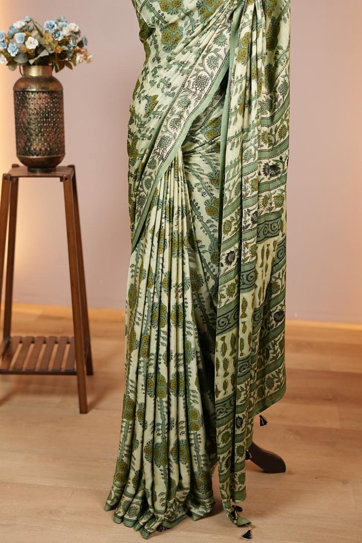 Modal Saree TSA4443