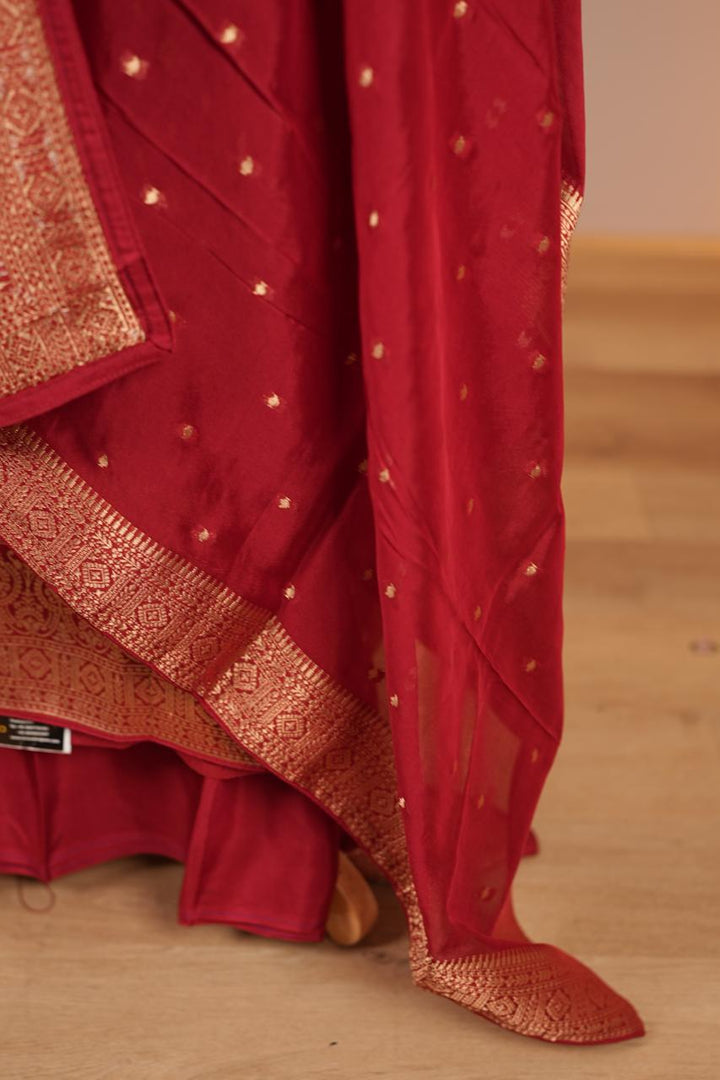 Semi Banarasi Salwar TSS739