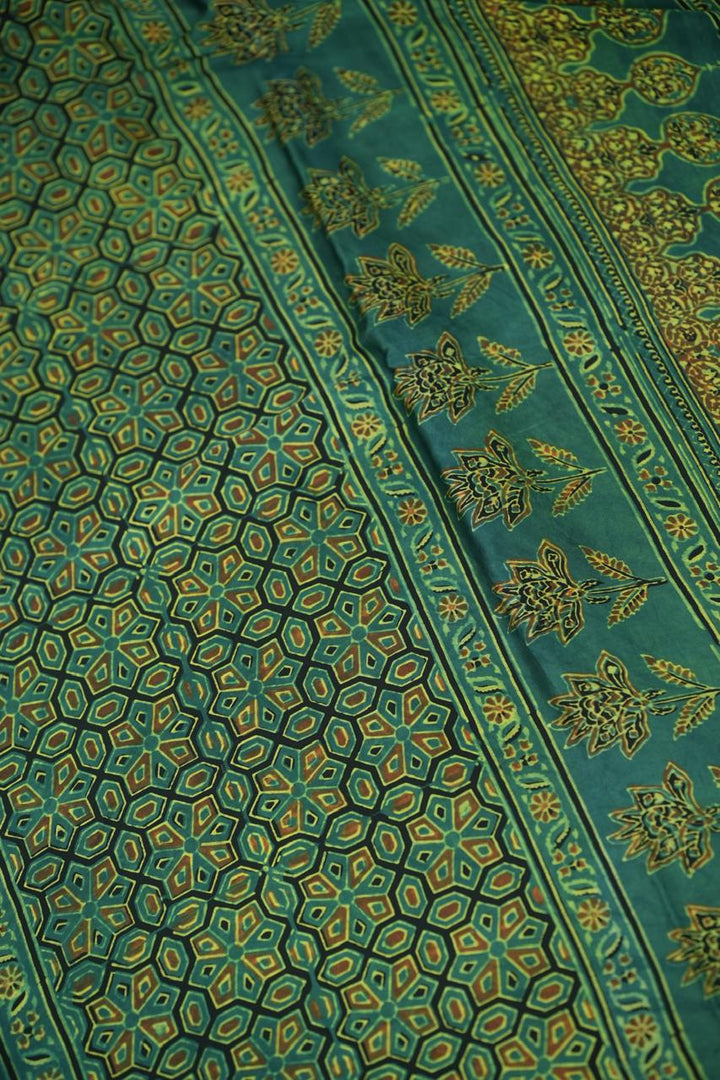 Modal Saree TSA5124