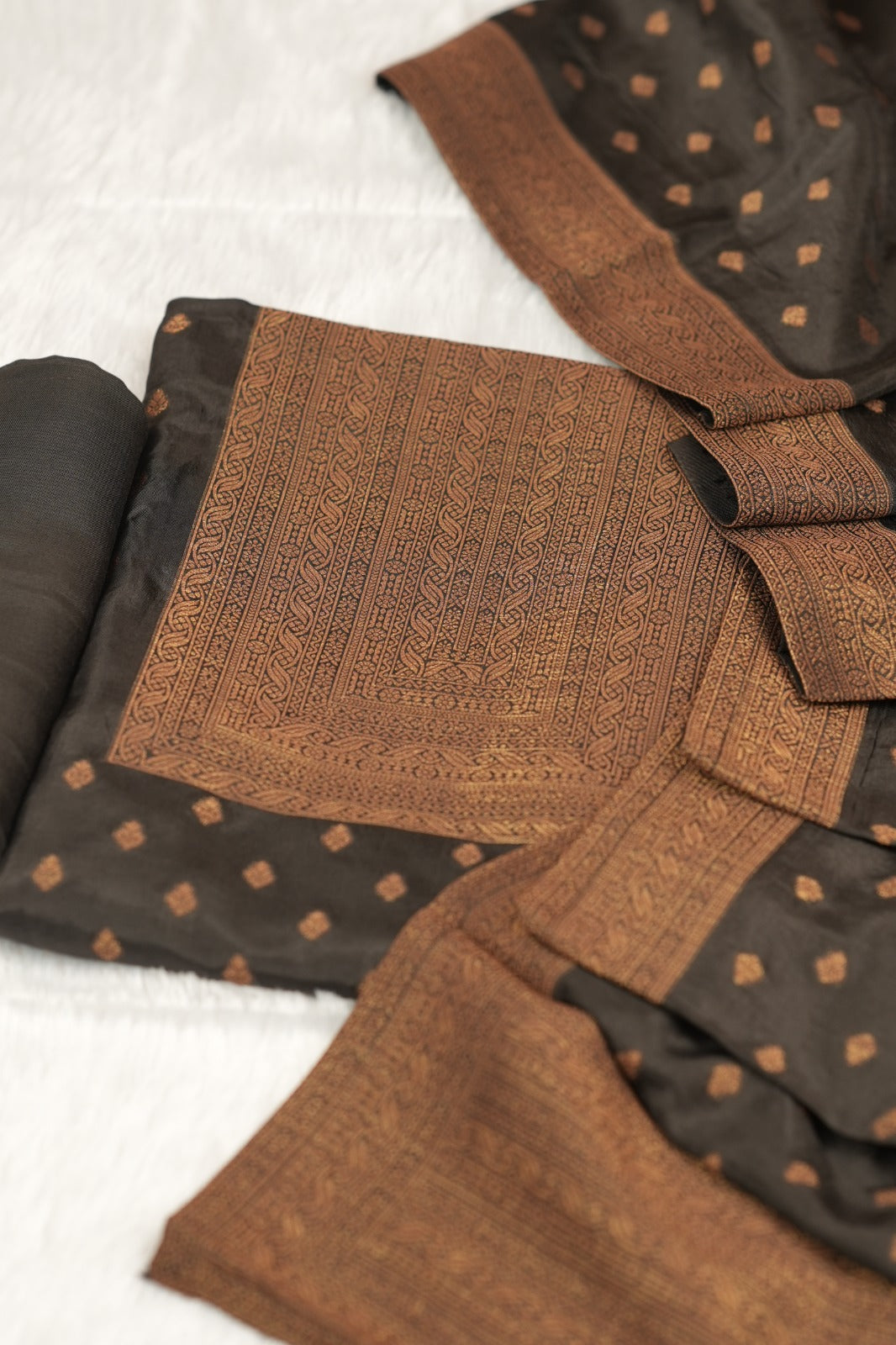 Semi Banarasi Salwar TSS5184