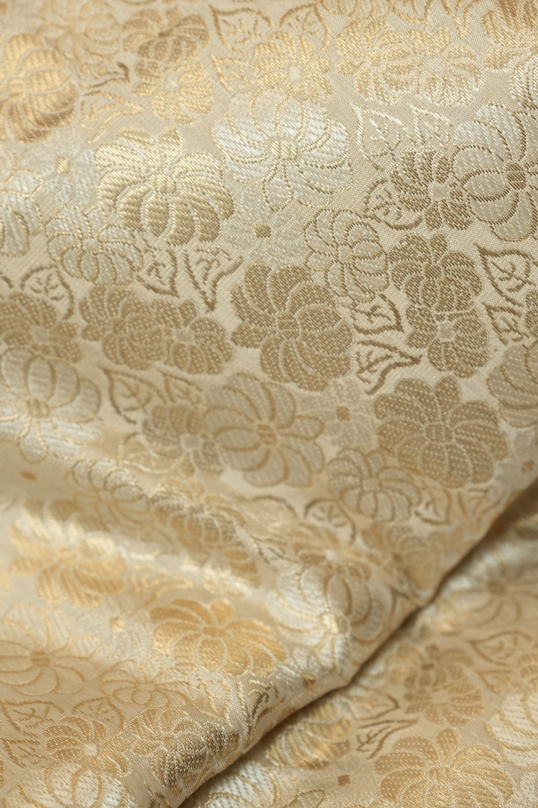 Brocade Material TRF5227