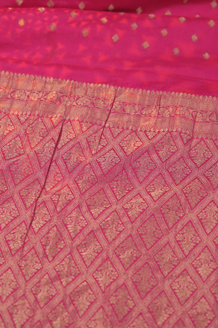 Semi Banarasi Saree TSA01416