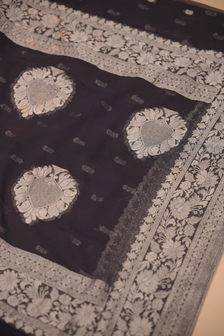 Semi Banarasi Saree TSA01510