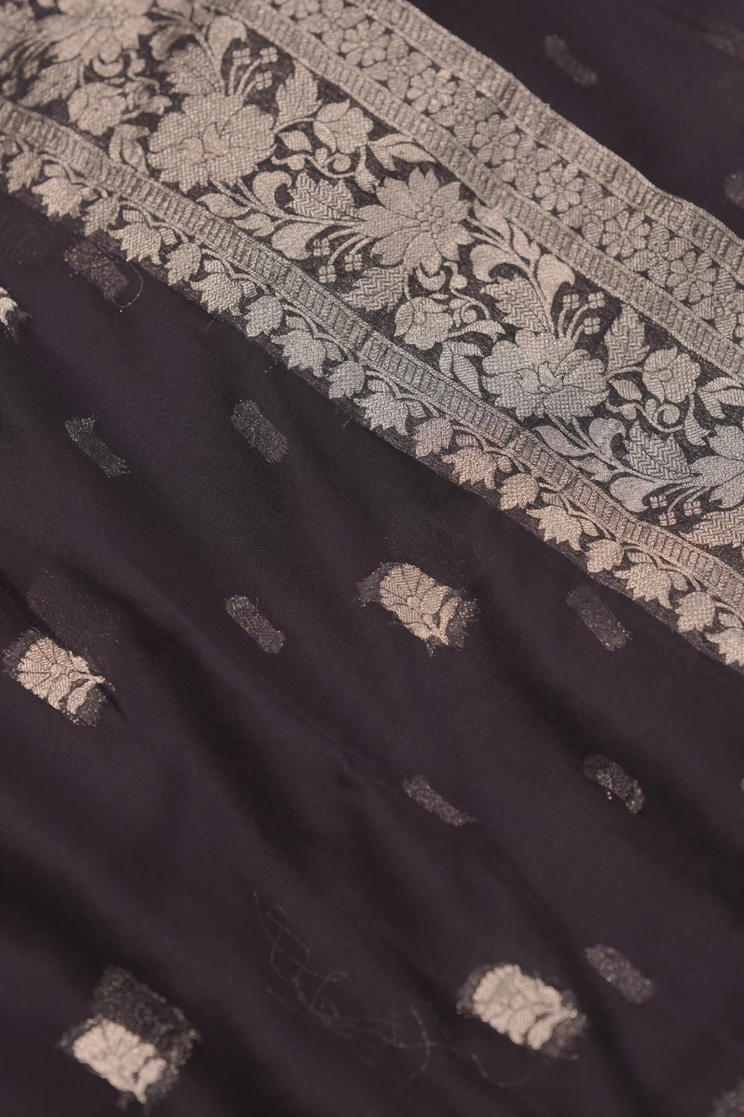 Semi Banarasi Saree TSA01510