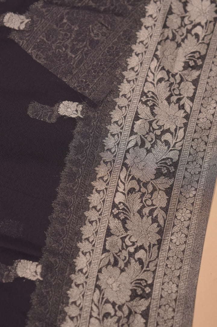 Semi Banarasi Saree TSA01510
