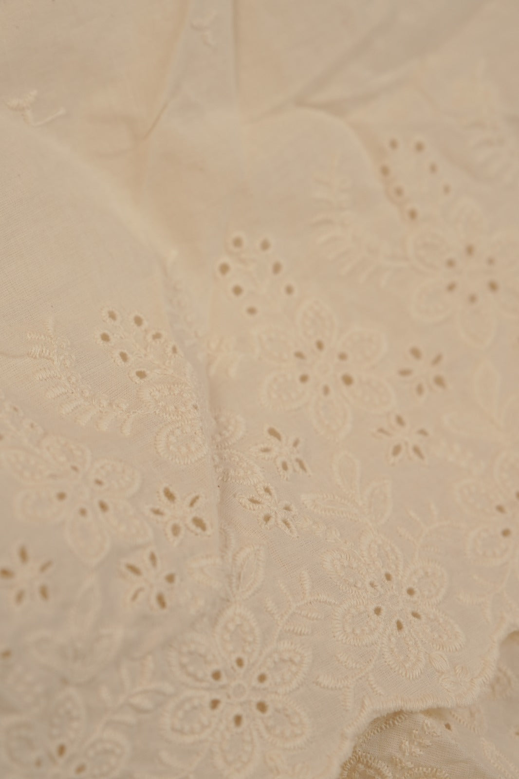 Cambric Cotton Material TRF5846