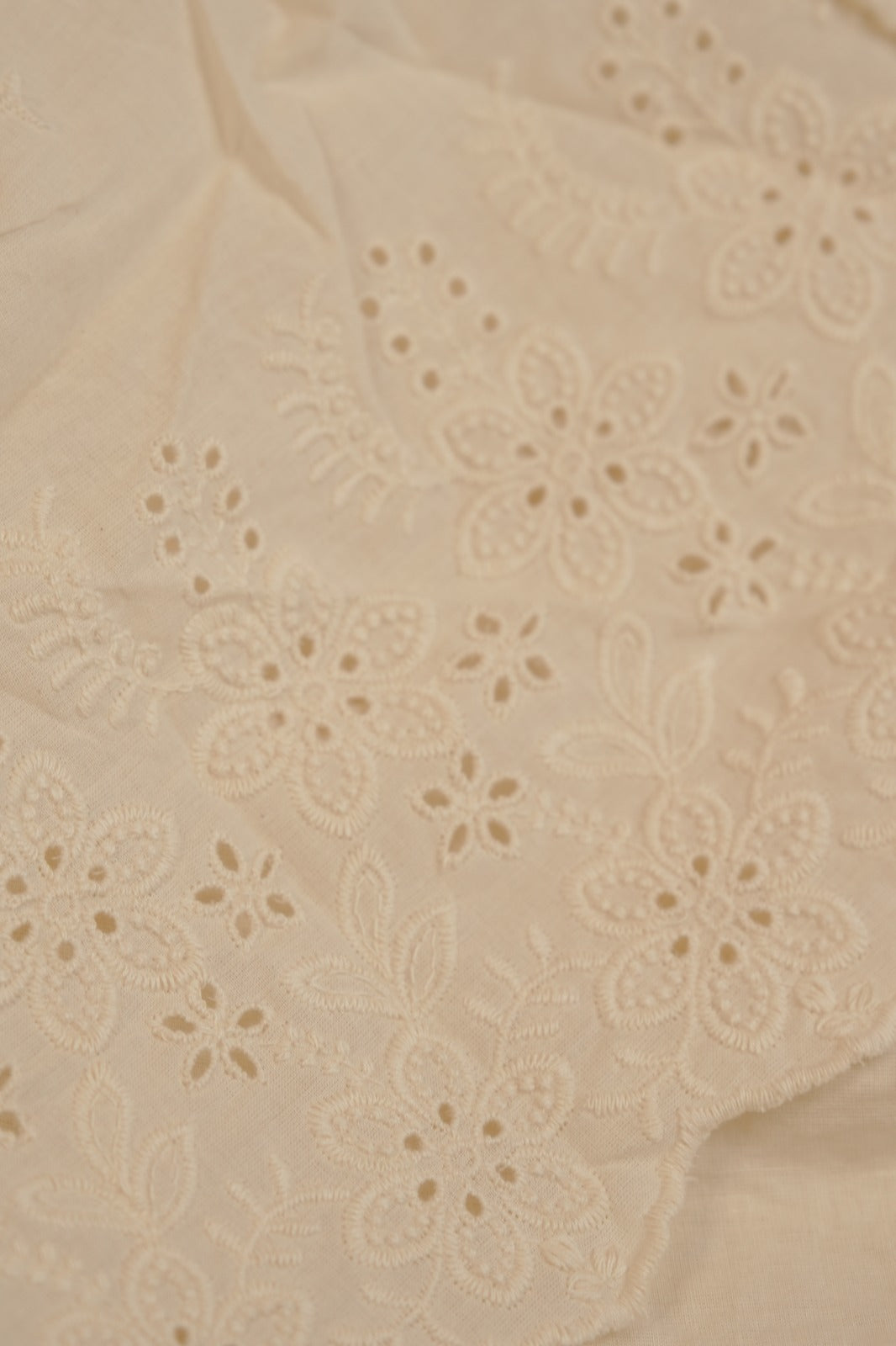 Cambric Cotton Material TRF5846