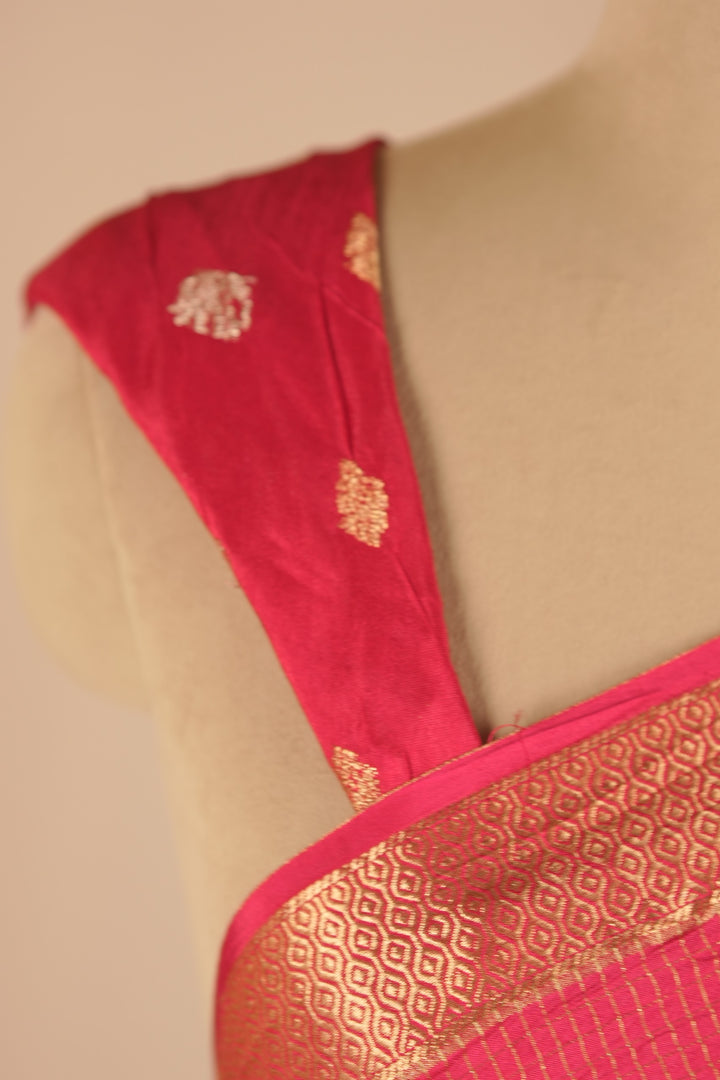Semi Banarasi Saree TSA01736