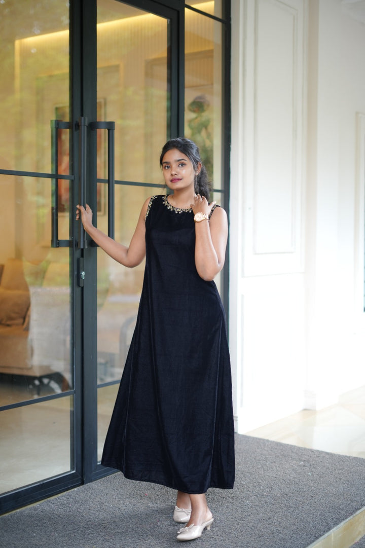 Black Velvet dress FS1068