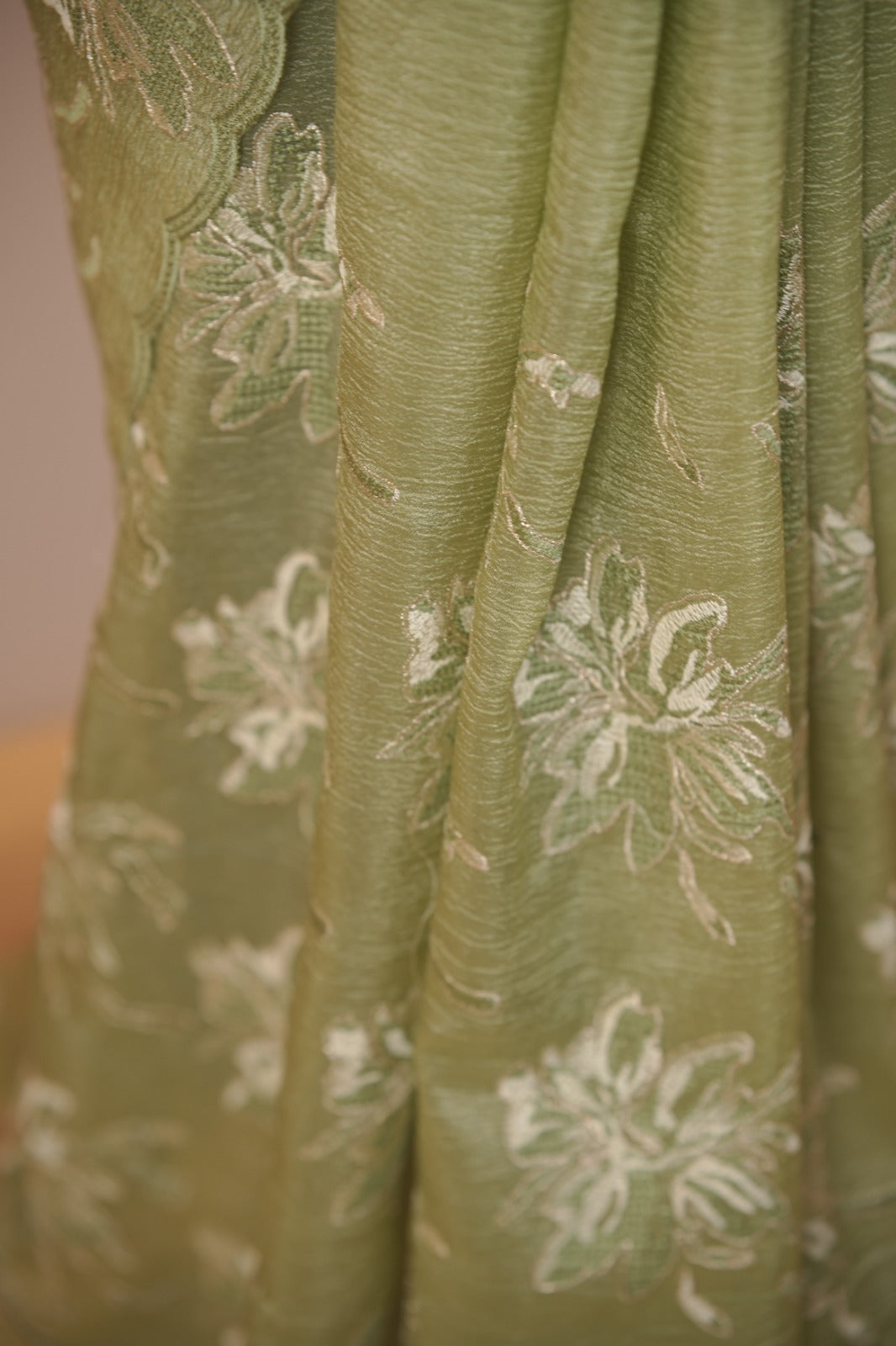Crushed Tissue Saree TSA6013