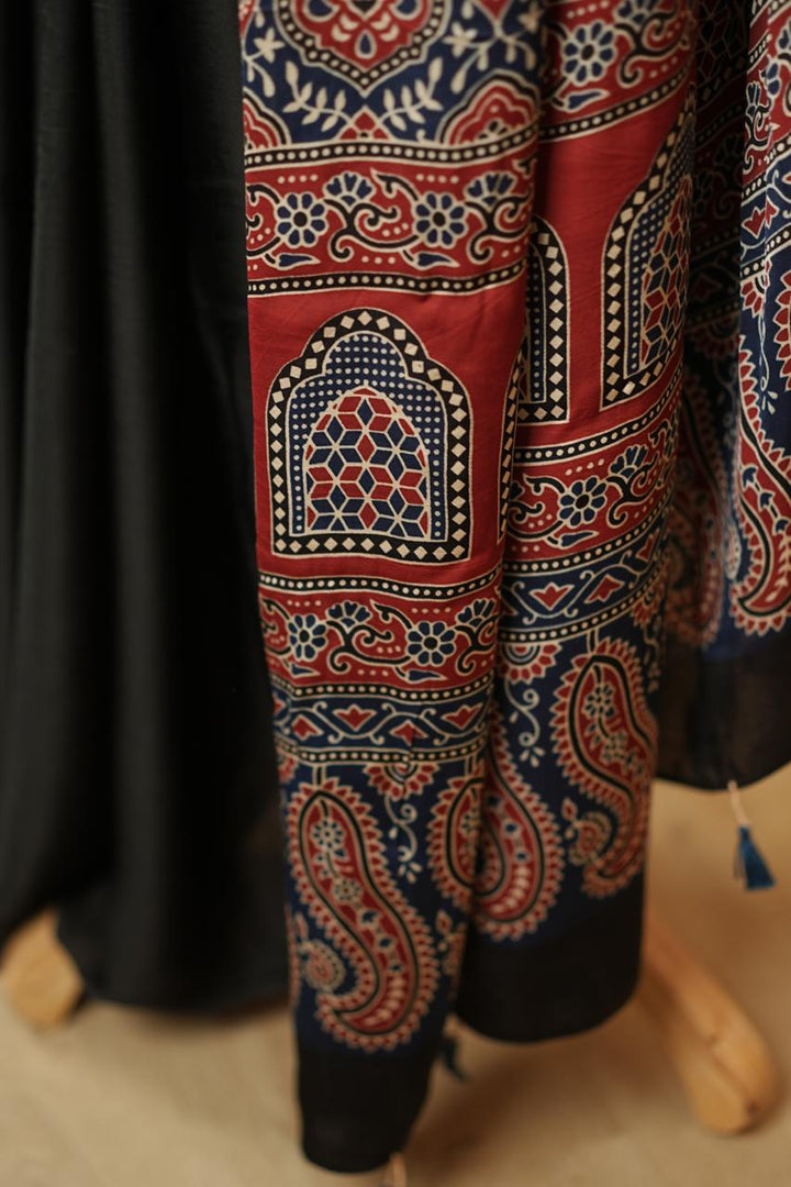 Modal Saree TSA4370