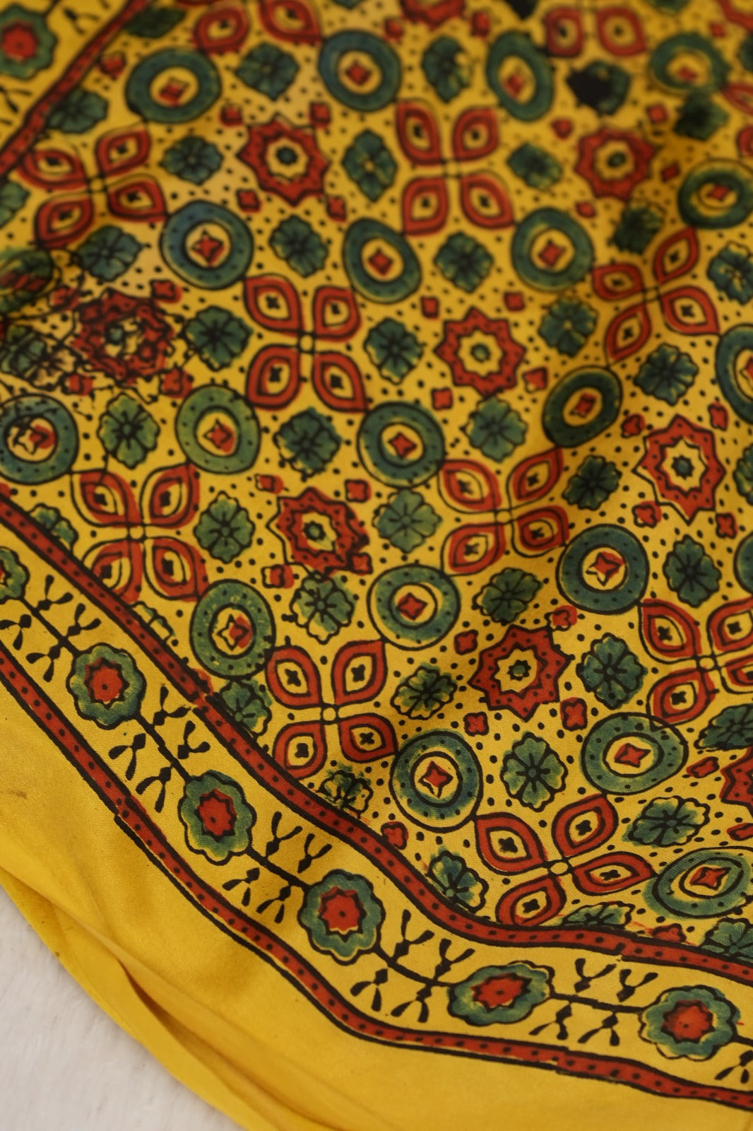 Modal Saree TSA5111