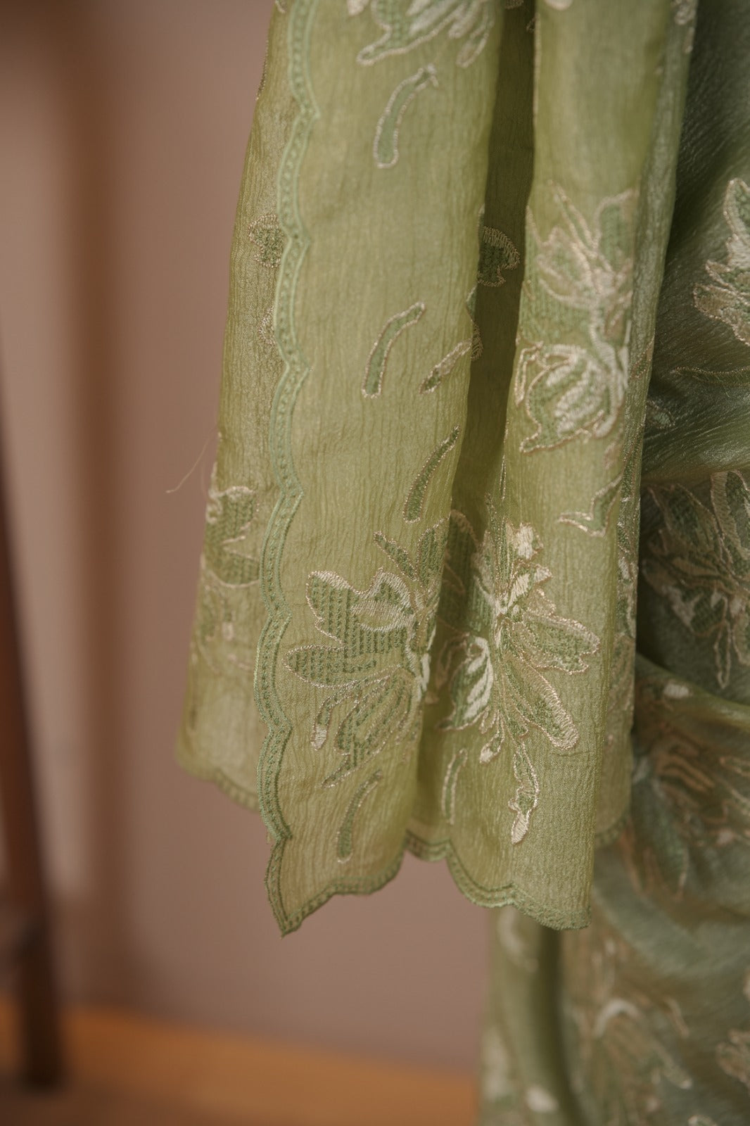 Crushed Tissue Saree TSA6013