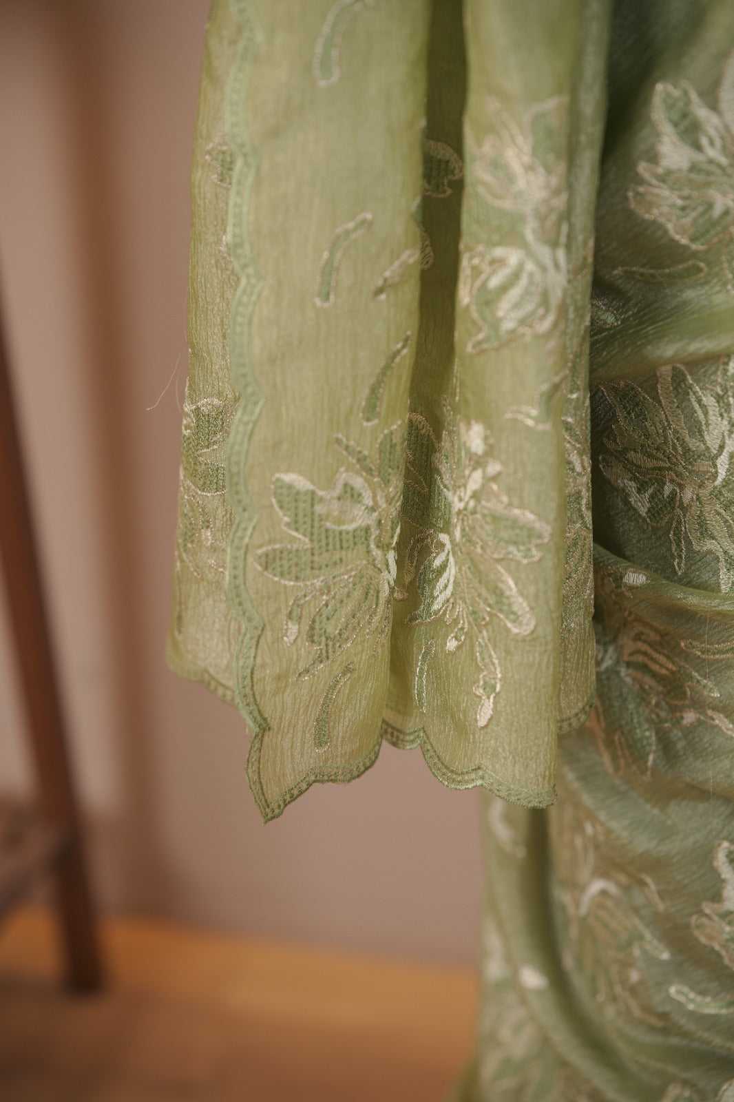Crushed Tissue Saree TSA6013