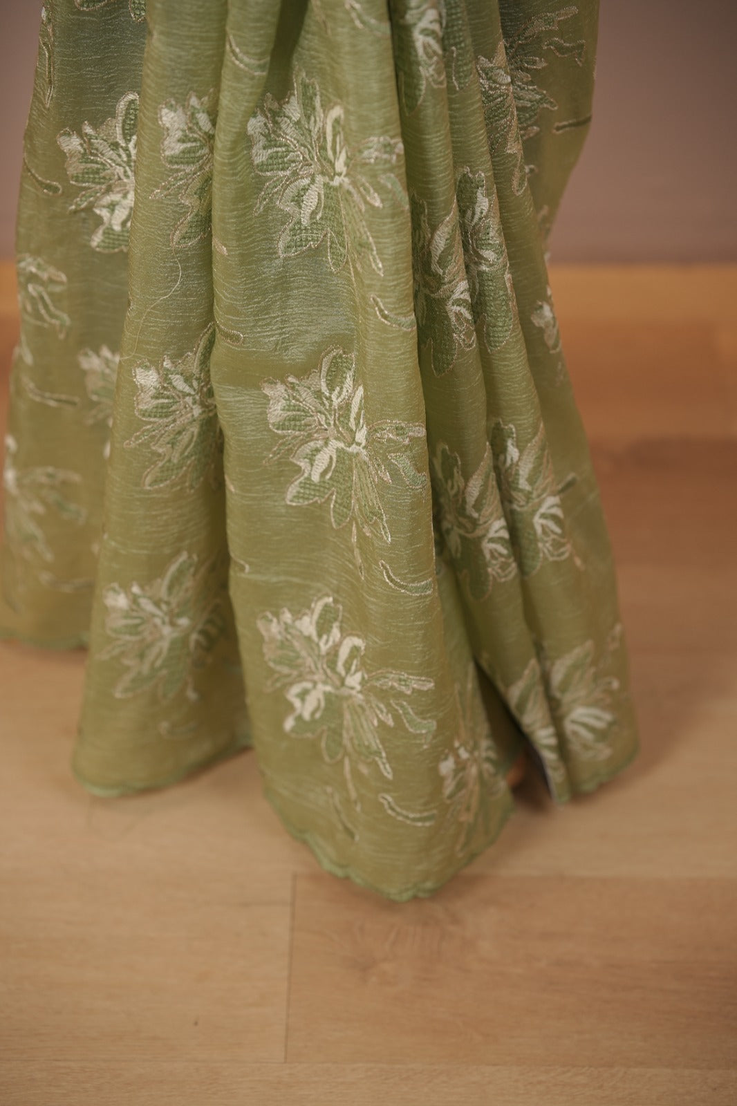 Crushed Tissue Saree TSA6013